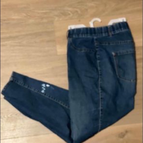 BUNDLE DEAL 6 pair of jeans🎉 - Picture 6 of 6